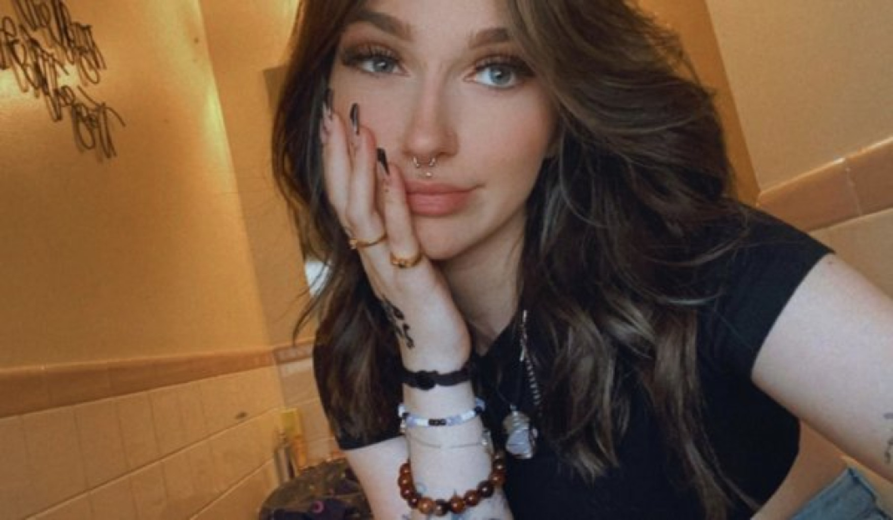 Profile picture 1